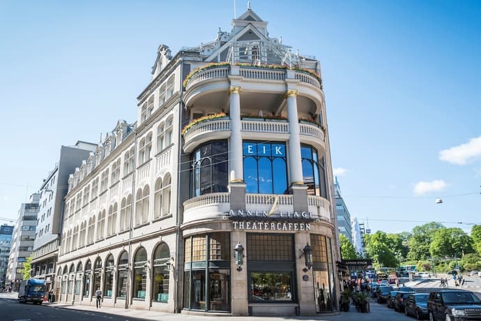 Hotel Continental, Primary image