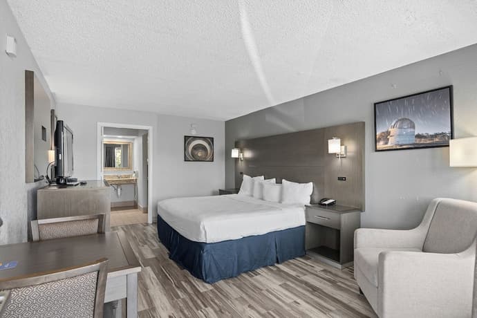 Baymont by Wyndham Orlando East, Primary image