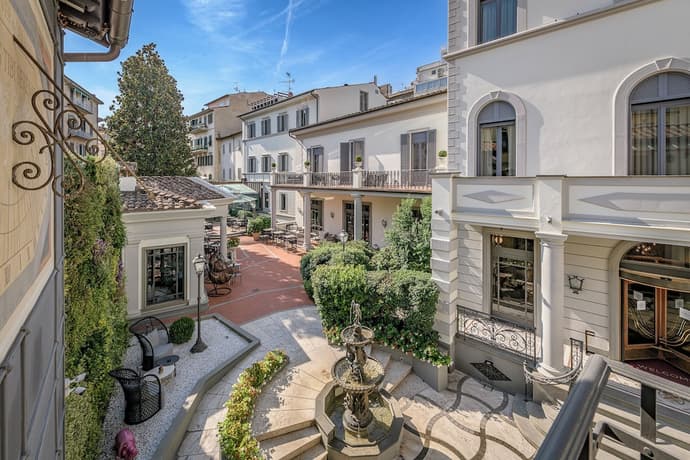 Palazzo Montebello, Primary image