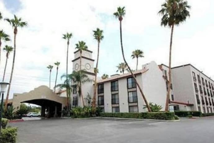 The Buena Park Grand Hotel & Suites, Primary image