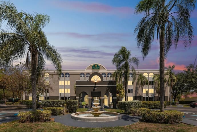 La Quinta Inn & Suites by Wyndham Miami Lakes, Primary image