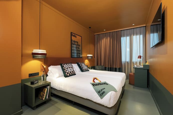 chic&basic Reding, Primary image