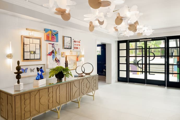 Le Parc at Melrose, Primary image