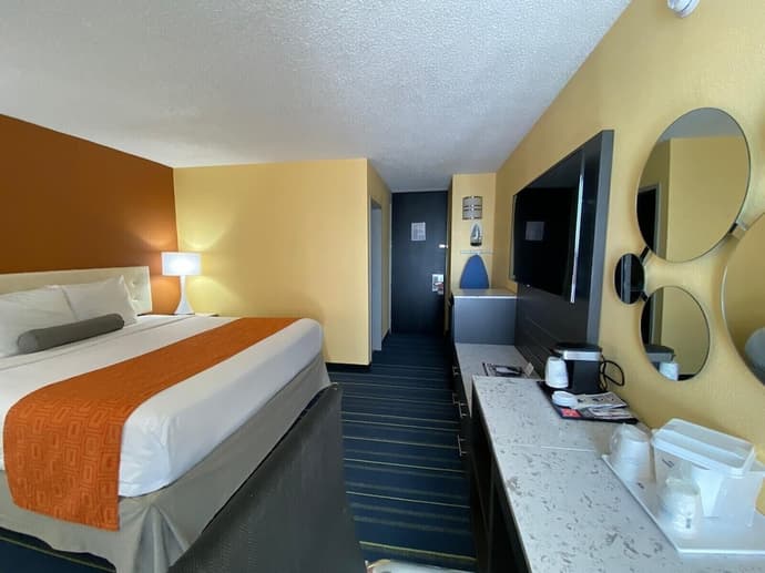 Howard Johnson by Wyndham Clifton NJ, Primary image