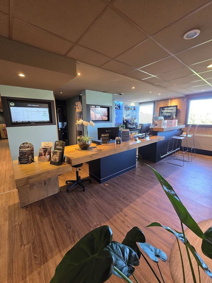 B&B HOTEL Versailles Le Chesnay, Reception