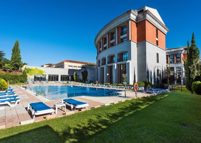 AZZ Mérida Medea, Primary image