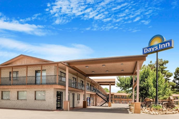 Days Inn by Wyndham Cortez, Primary image