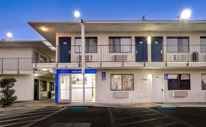 Motel 6 Bakersfield, CA - South, Primary image