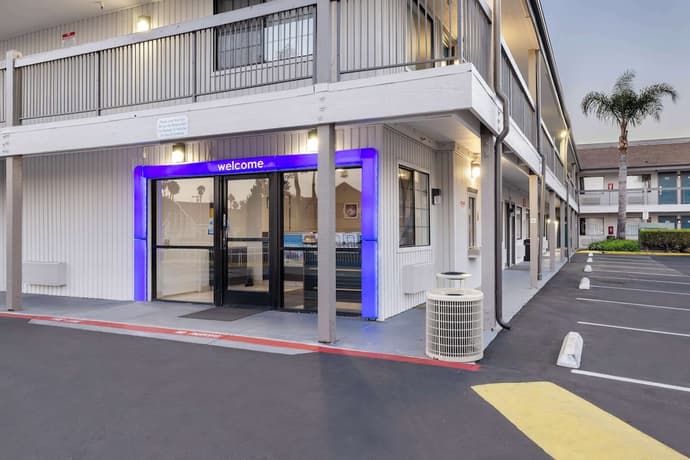 Motel 6 Santa Ana, CA, Primary image