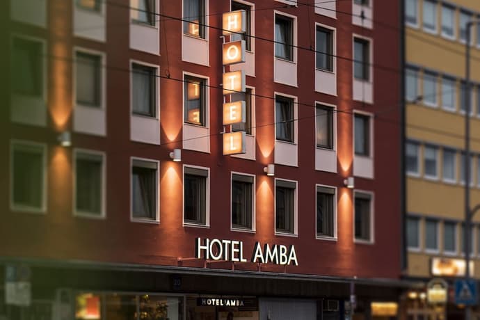 Hotel Amba, Primary image