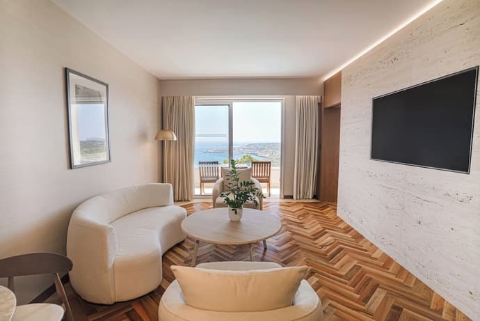 Grecian Park Hotel, Primary image