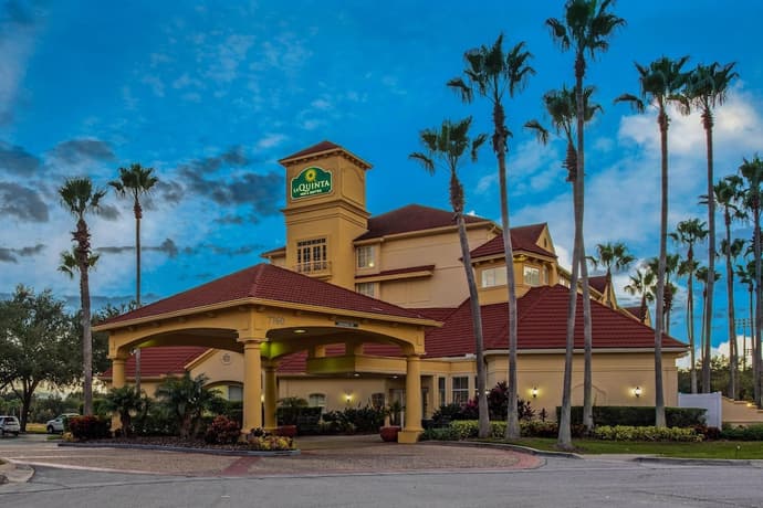 La Quinta by Wyndham Orlando Airport North - Airport Shuttle!, Primary image