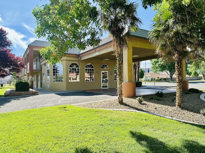 Hotel Zion Inn, Primary image