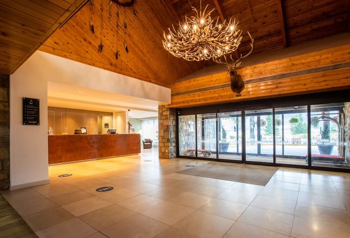 Forest Park Hotel, Lobby