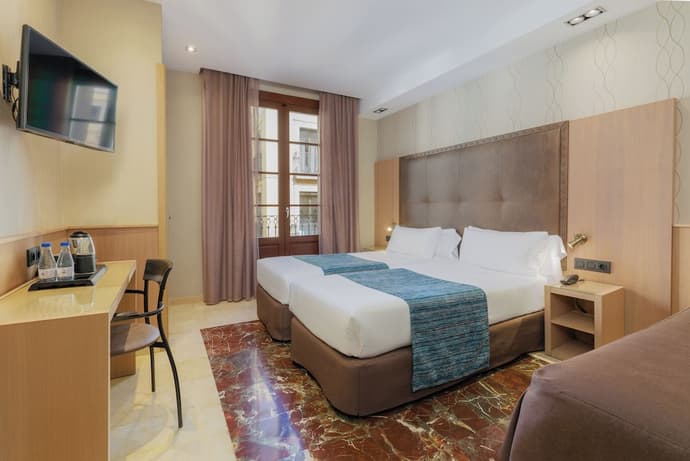 Hotel Gotico, Primary image