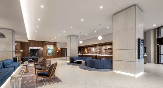 Hilton Quebec, Primary image