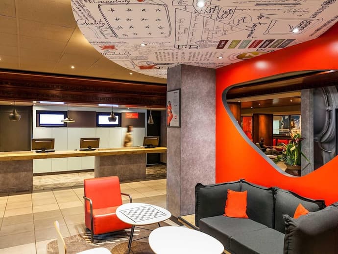 ibis Douala, Primary image