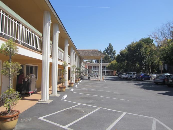 Caravelle Inn Extended Stay, Primary image