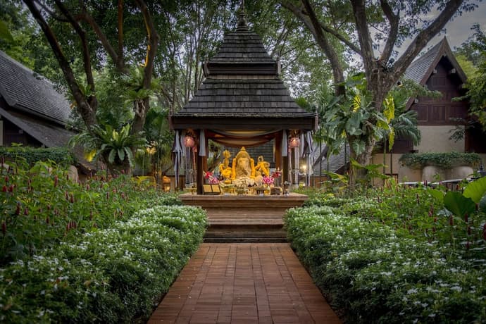 Four Seasons Resort Chiang Mai, Interior entrance