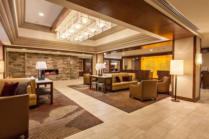 DoubleTree by Hilton Pittsburgh - Green Tree, Primary image