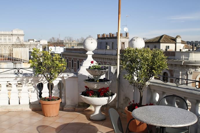 Hotel Genio, Primary image