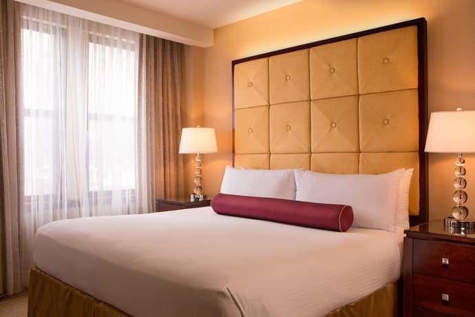 Millennium Knickerbocker Chicago, Primary image