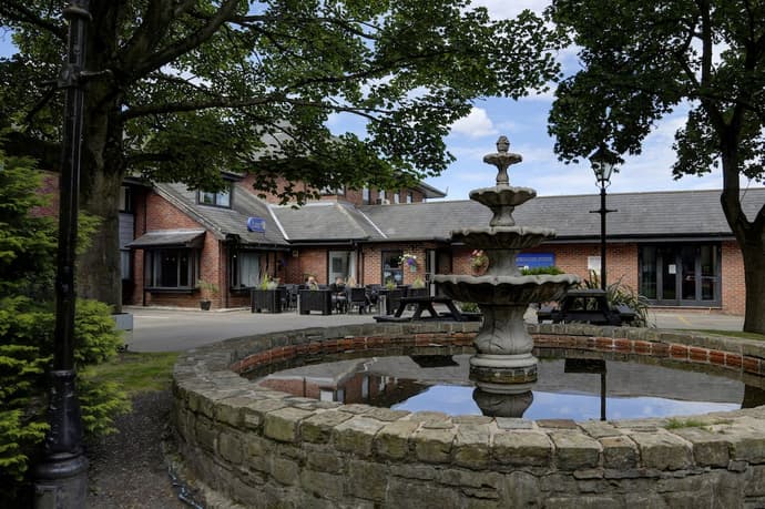 Holiday Inn Manchester - Oldham by IHG, Primary image