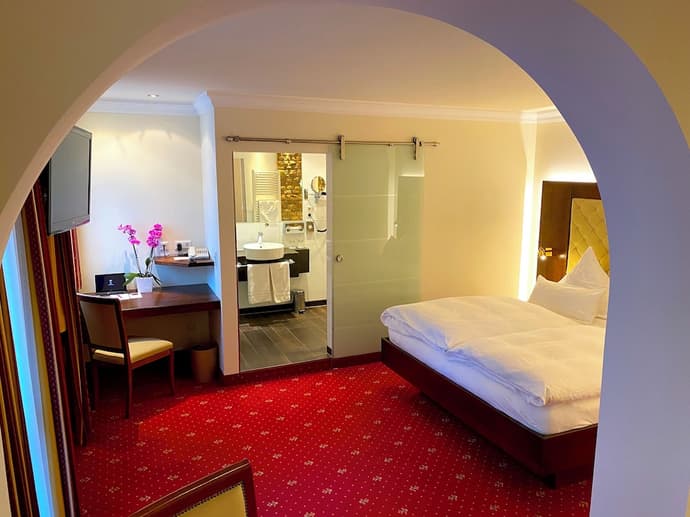 Zur Weinsteige, Primary image