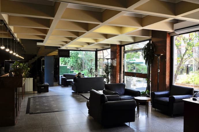 Golf Tower Suites & Apartments, Check-in/check-out kiosk