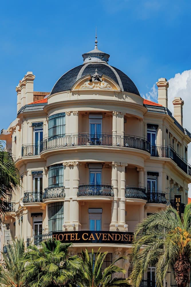 Cavendish, Primary image