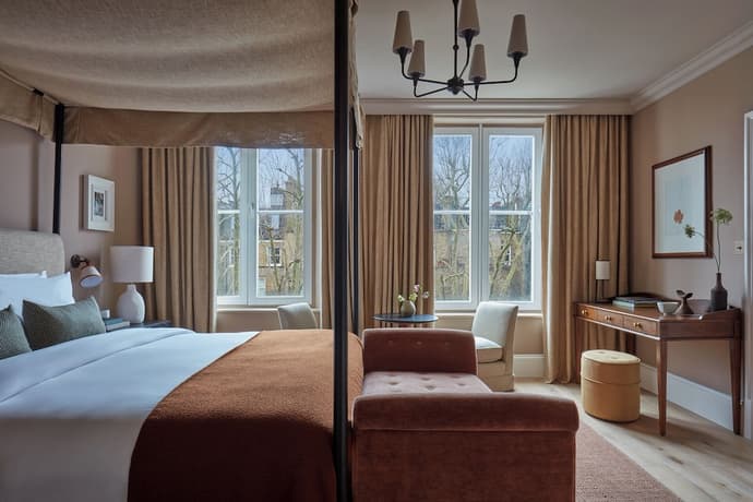 Miiro Templeton Garden, Primary image