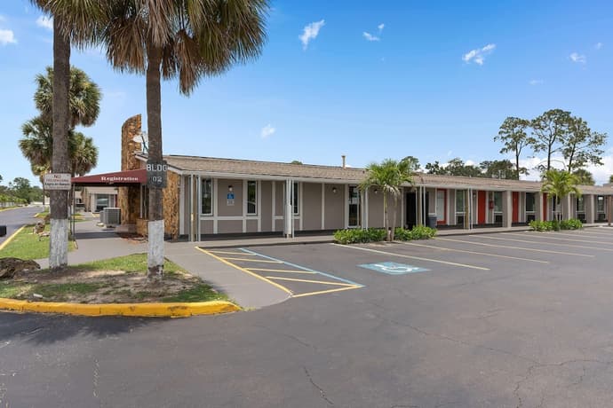 Super 8 by Wyndham Kissimmee/Orlando, Primary image