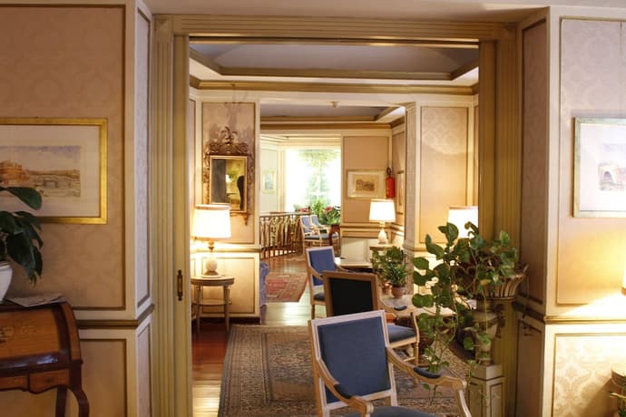 Hotel Eliseo, Primary image