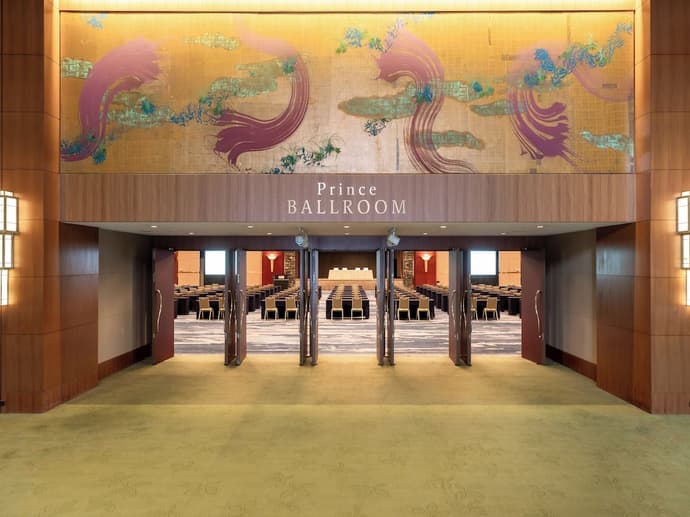 Grand Prince Hotel Osaka Bay, Interior entrance