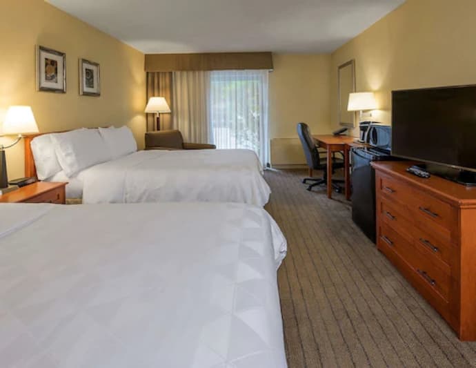 Allure Hotel & Conference Centre, Room