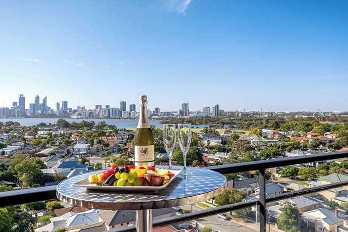 Metro Hotel Perth, Primary image