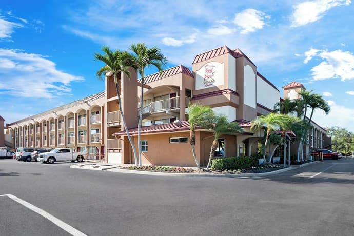 Red Roof Inn PLUS+ & Suites Naples Downtown-5th Ave S, Primary image