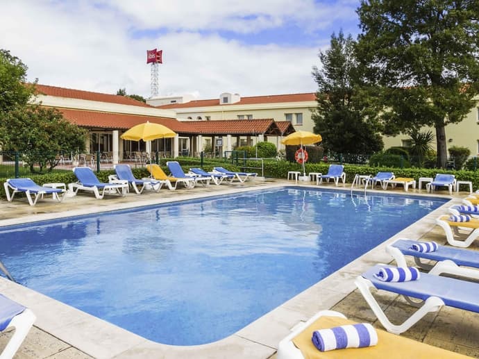 ibis Setubal, Primary image