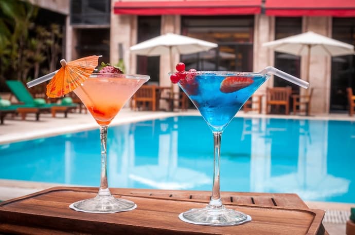 Le Commodore, Primary image