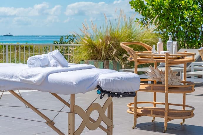 The Savoy Hotel & Beach Club, Primary image