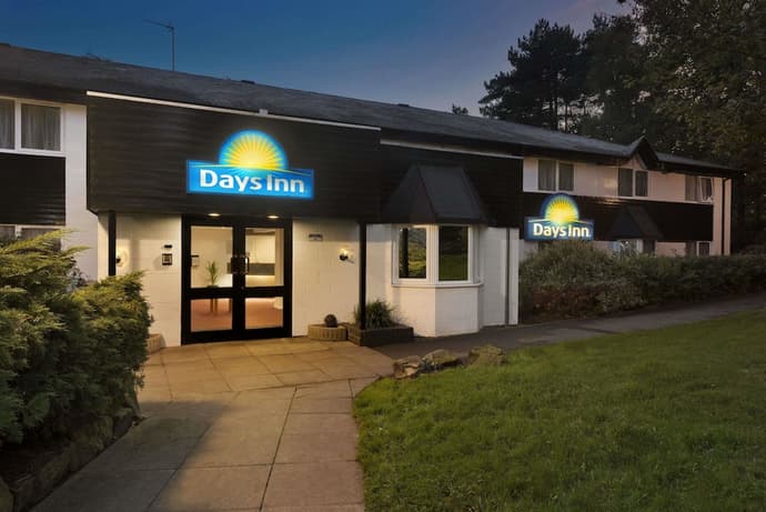Days Inn by Wyndham Fleet M3, Primary image