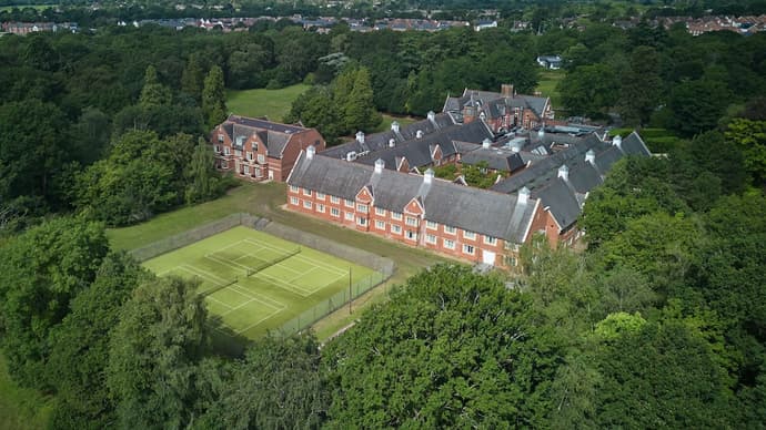 DoubleTree by Hilton St. Anne's Manor, Primary image