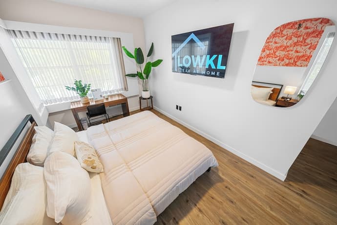 Greenview Hotel by Lowkl, Primary image