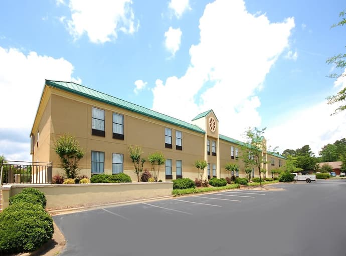 Best Western Plus Edison Inn, Primary image