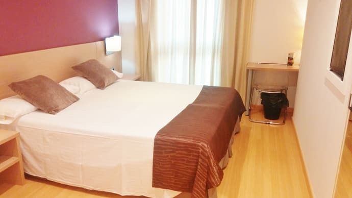 Hotel Abbot, Primary image