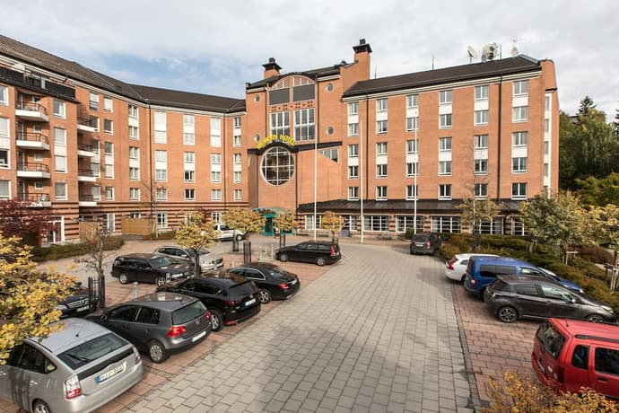 Memory Hotel, Primary image