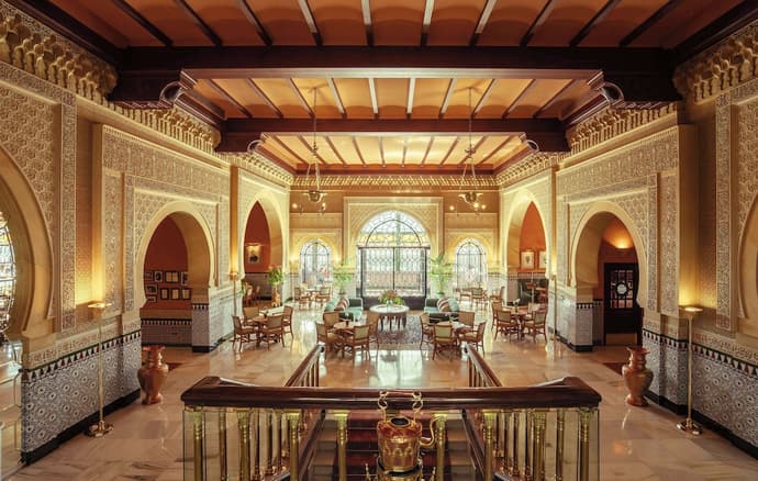 Alhambra Palace Hotel, Primary image