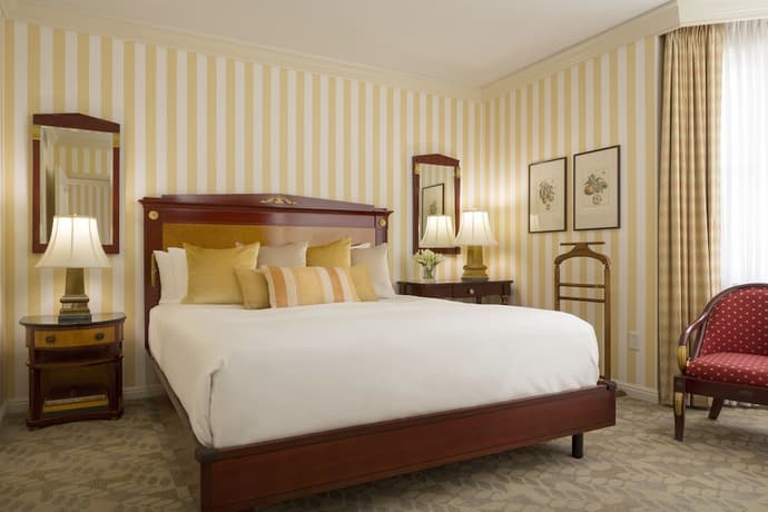 Orchard Hotel, Primary image