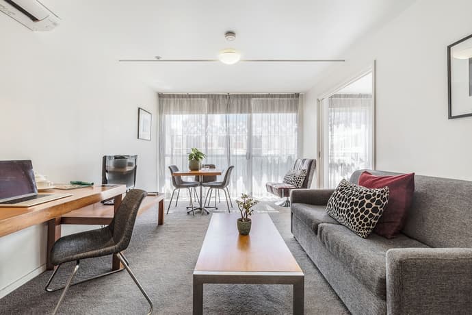 Punthill Little Bourke, Primary image