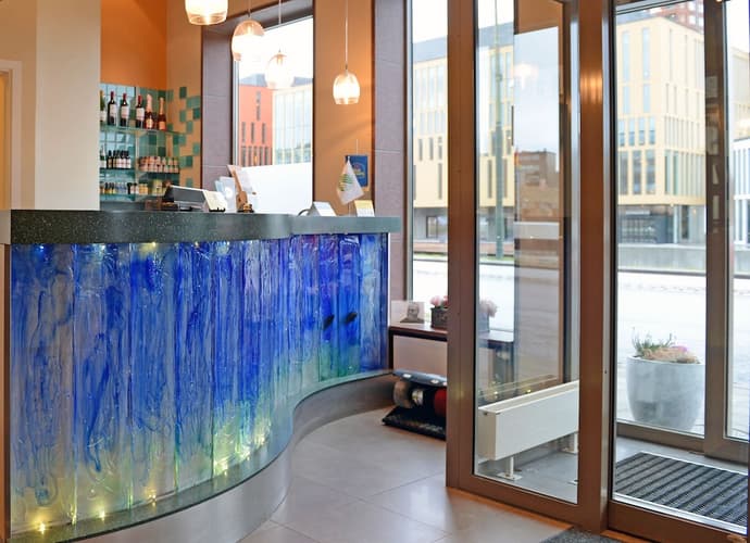 Best Western Hotel Royal, Interior entrance